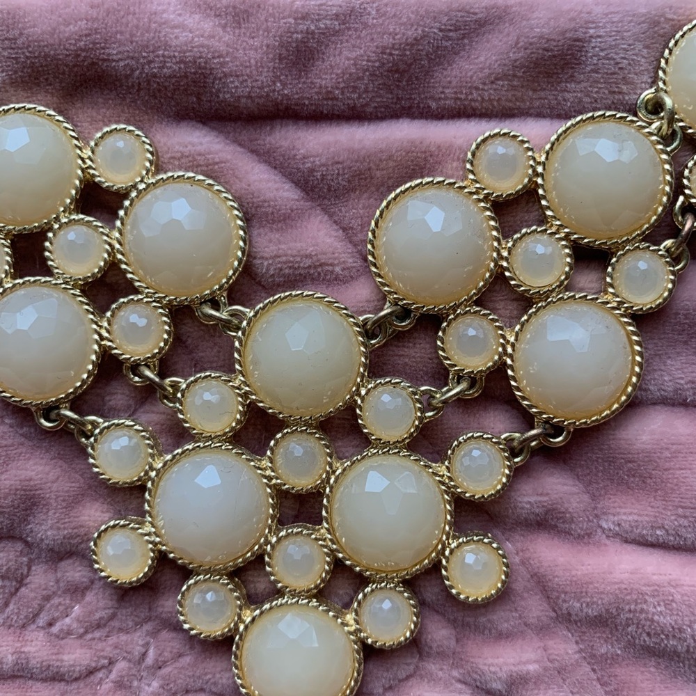 Pearl bubble necklace